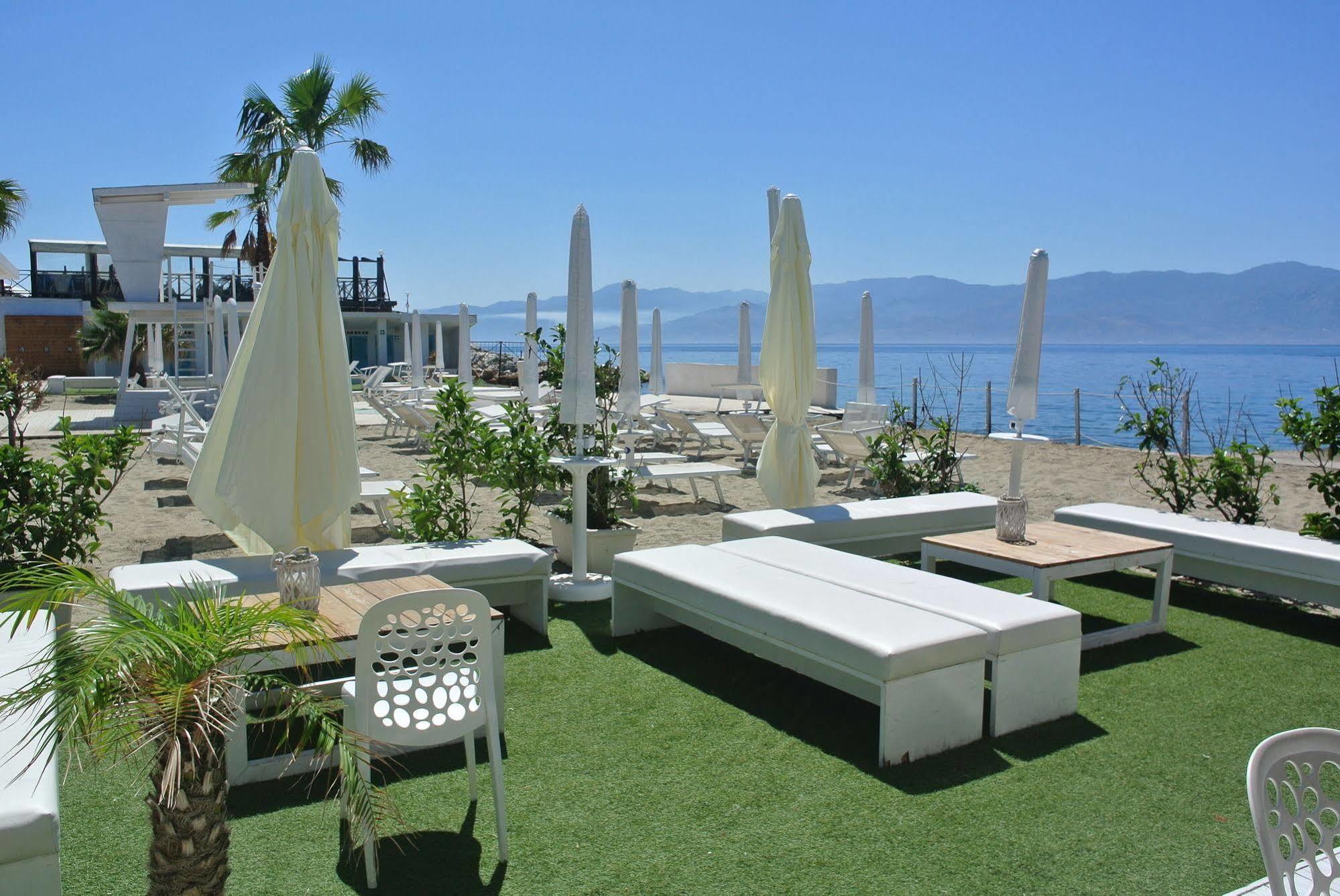 B&B Pellicano Guest House Reggio di Calabria Exteriör bild